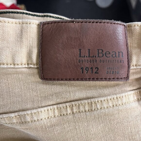 L.L. Bean Men's Size 38 X 28 BeanFlex Standard Fit Tan Khaki Jeans - Picture 8 of 8
